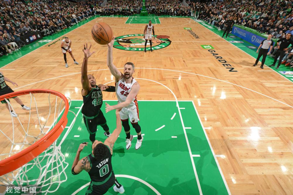 冷静的罚球 冷静的罚球