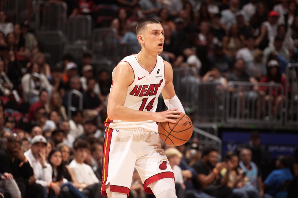 了维护自己 了维护自己