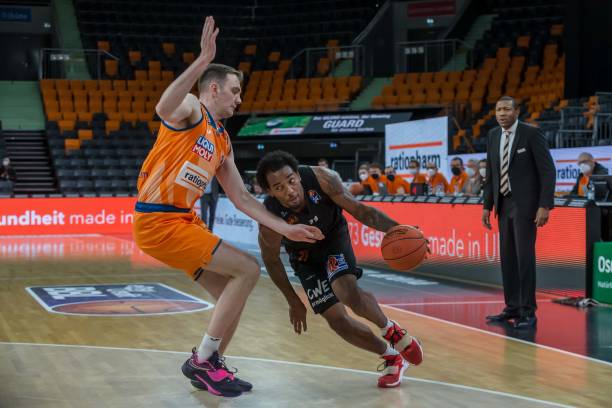 锋线补强的 锋线补强的