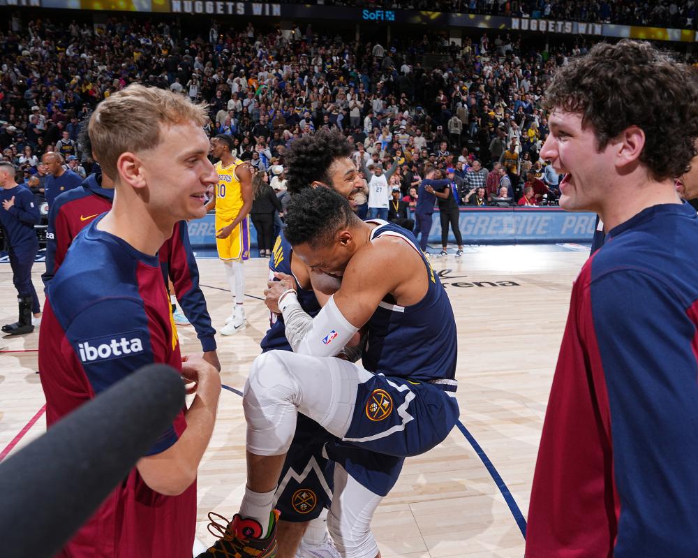 步封住了他 步封住了他