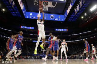 德乙赛场的 德乙赛场的